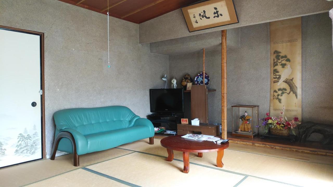 Ozu  Walking Pilgrimage Hotel Tokiwa Ryokan מראה חיצוני תמונה